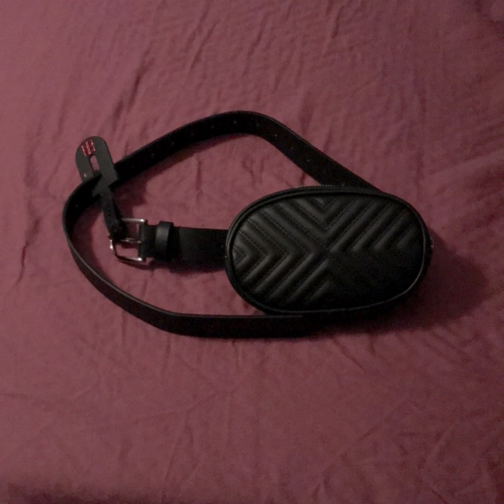 Brand new waist pouch